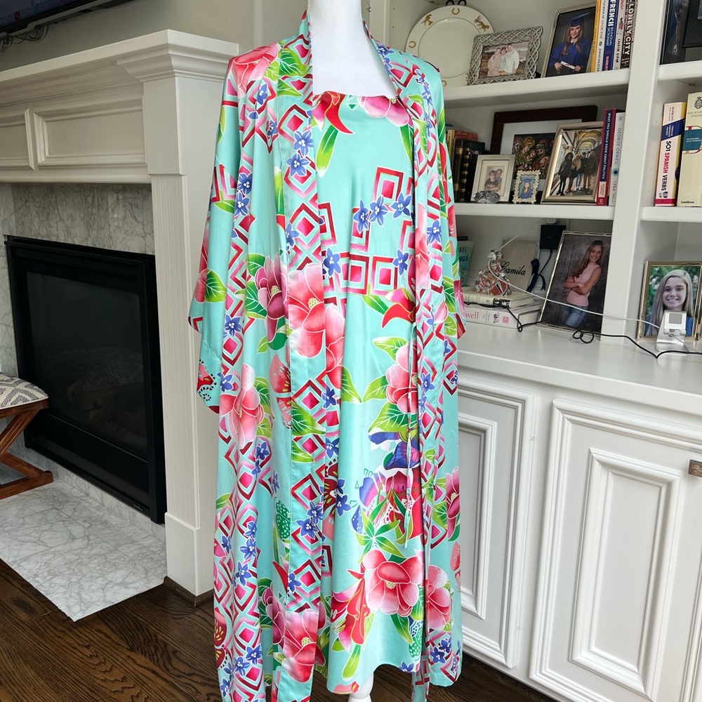 Natori Set of Night Gown and Robe